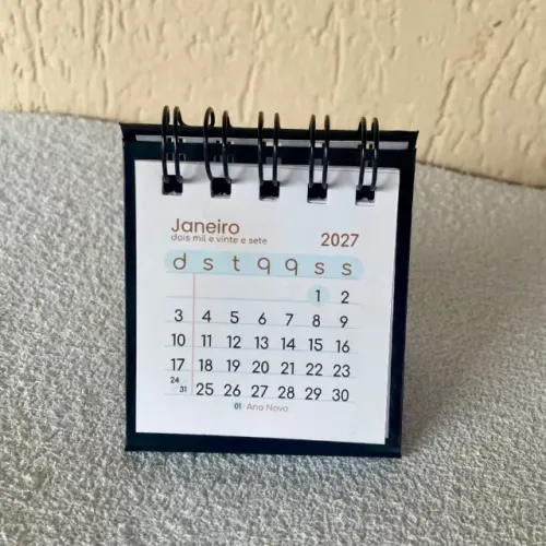 Mini calendário 2027 de mesa personalizado