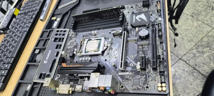 Kit Placa Mãe i3 + 8GB