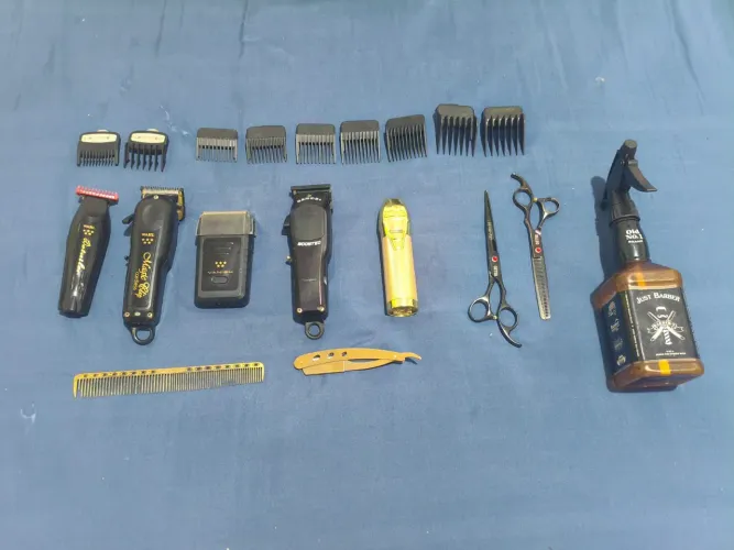 Kit máquinas e acessórios barbeiro profissional 