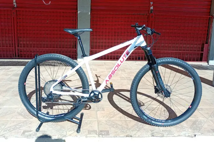 Bicicleta Absolute Nero 5 Boost 12v