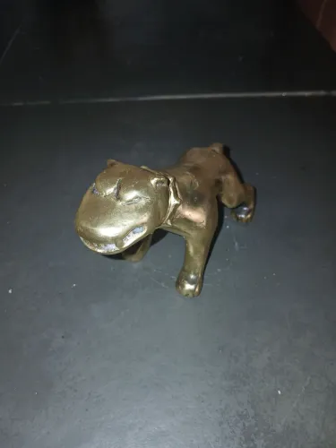 Cão pitbull antigo de bronze decorativo 