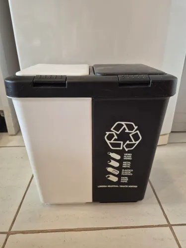 Lixeira dupla para coleta seletiva