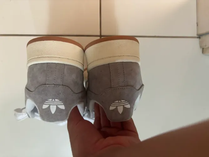 Adidas Campus