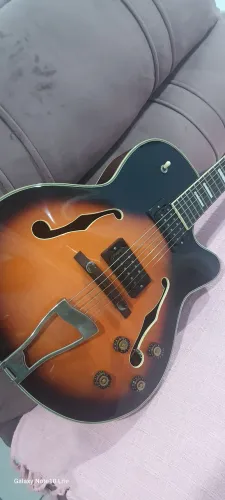 Guitarra semi acustica