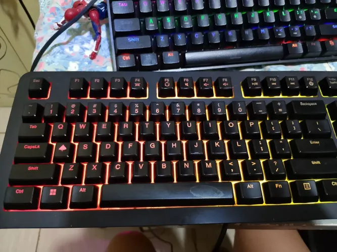 Lenovo Legion K300 Teclado