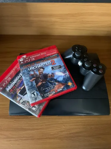 playstation 3 super slim preto desbloqueado com 2 jogos