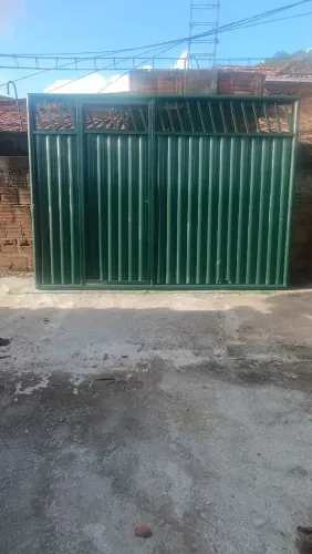 Portão de corre semi novo 2,93 X 2,10 de altura 