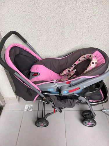 Carrinho de Bebê Cosco Reverse + Bebê Conforto (Completo)