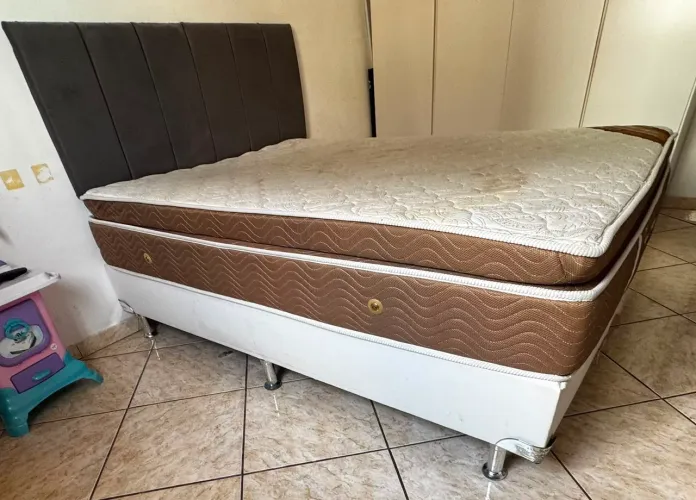 Cama box colchão Ortobom casal + base Ortobom + cabeceira