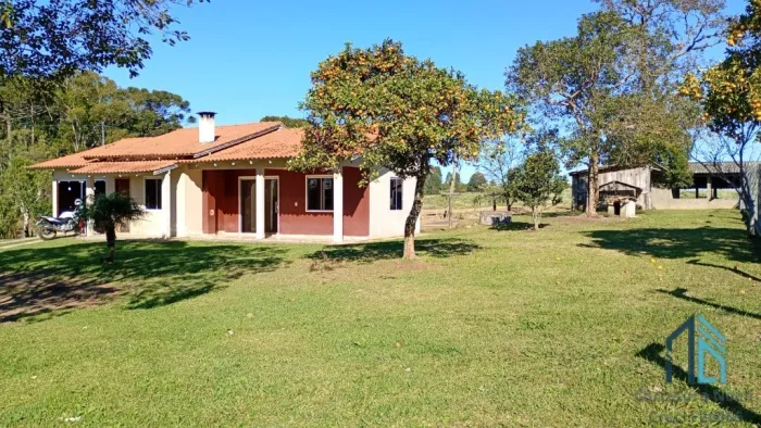 Chácara com casa, de frente rodovia 477 acesso Papanduva SC Cidade Itaiópolis SC