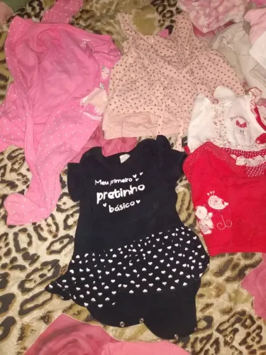 Roupinhas de bebê menina