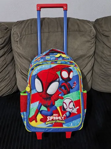 Mochila rodinha, Homem Aranha.