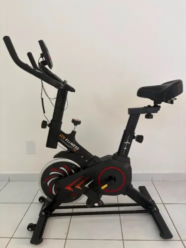 Bicicleta Ergométrica Liftness Spinning X11 Cor Preto/vermelho