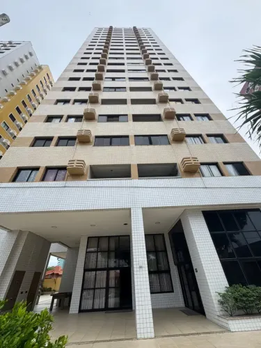 APARTAMENTO com 3/4 - 80 m² - LAGOA NOVA - ED. ANKARA