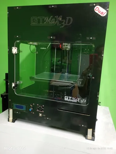Vende-se máquina 3d 