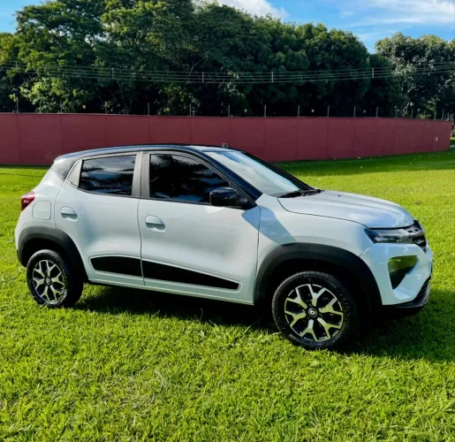 Renault Kwid Intense 1.0 Flex 12V 5P Mec. 2023