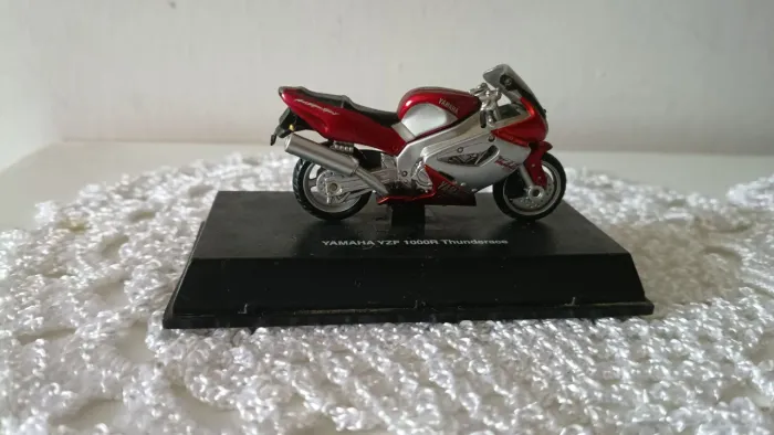 Miniatura moto Yamaha YZF 1000R Thunderace