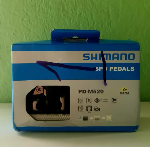 Pedal Shimano PD-M520 na Caixa