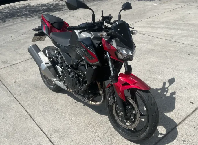 Z400 perfeita sem detalhes