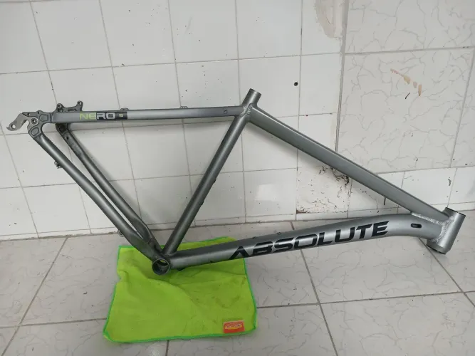 Quadro absolute nero 5
