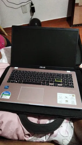 Notebook. Obs sou do interior de SP. Pindamonhangaba.