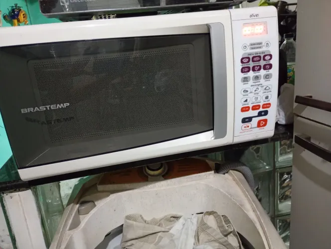 Vendo microondas funcionando perfeito pra agora 300