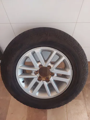 Roda original avulsa Aro 17 HILLUX