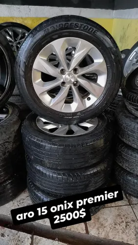 aro 15 c pneus onix