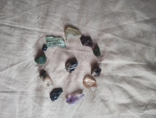 Vendo pedras semi - preciosas