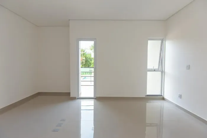 Condomínio Ferrara, Exclusiva Casa de Alto Padrão No TURU, CONSTRUÇAO