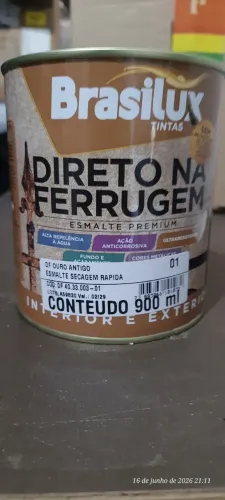 Lata de tinta 900 ml direto na ferrugem cor ouro antigo