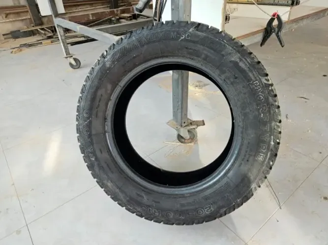 01 pneu 205/60 r15, remold, novo