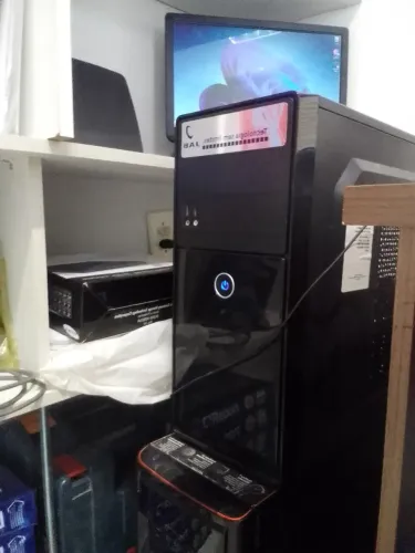 CPU i3 SSD Seminova!