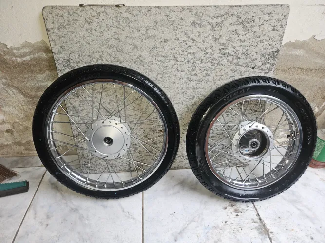 Jogo de rodas completo Honda pop110i