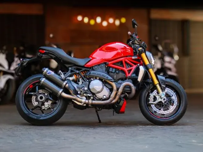 DUCATI MONSTER 1200 S