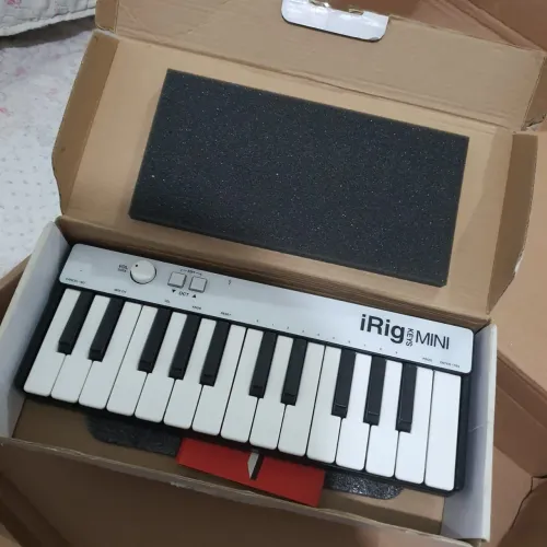 Teclado controlador midi iRig mini