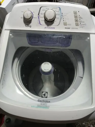 Máquina de lavar Eletrolux 12k