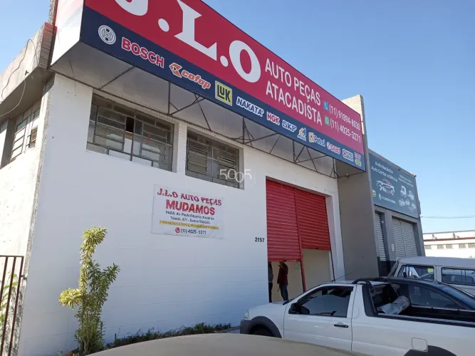 Salão comercial com 359m² para locação