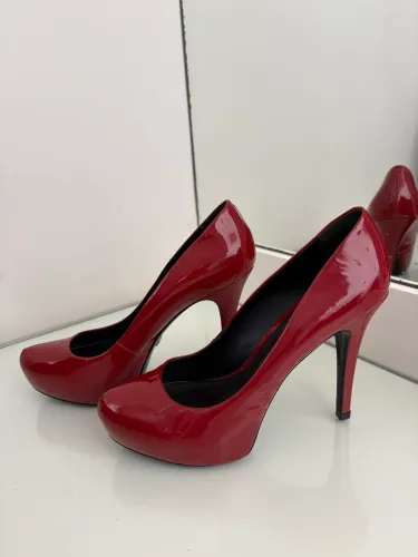 Sapato vermelho 