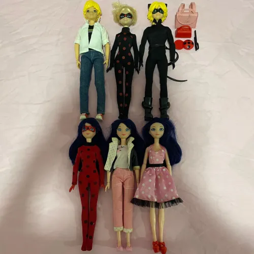 Lote 6 Bonecas Miraculous Ladybug com Acessórios Sunny