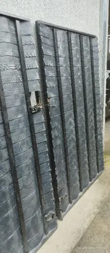 Vendo portao para Garagem 350 Reias