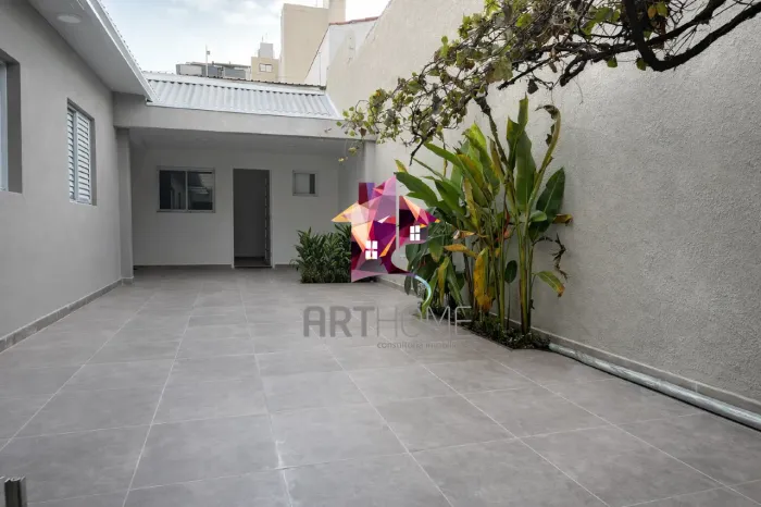 Oportunidade em Rudge Ramos  Casa térrea com edícula e amplo quintal!