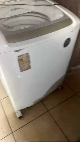 Vende máquina de lavar Electrolux 15 kg usada