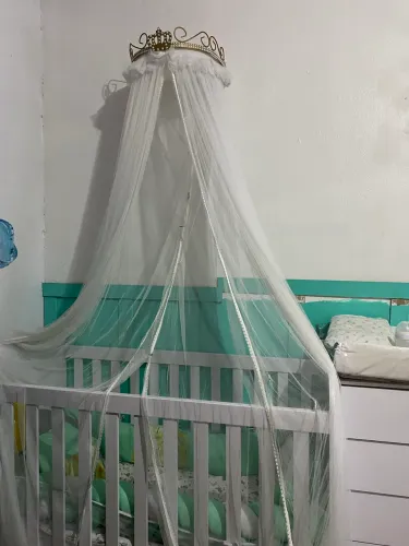 Berço MDF, colchão e mosquiteiro dossel