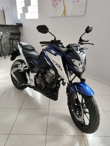 Cb 300f
