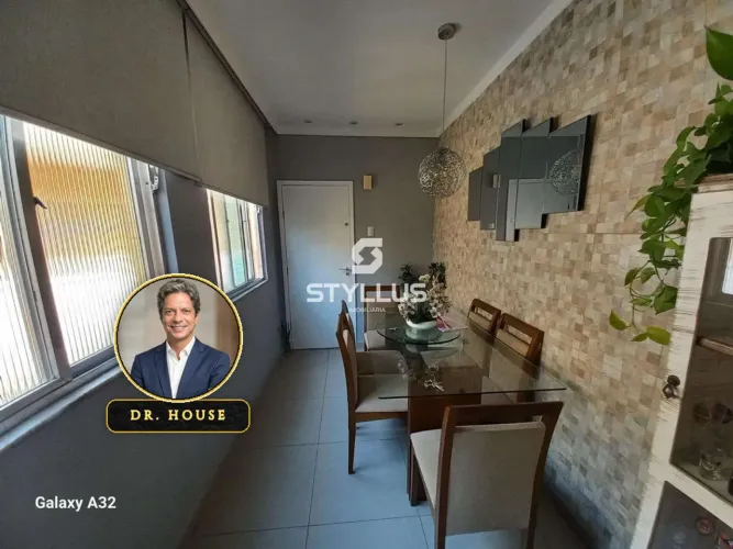 Apartamento Reformado com Varanda e 2 Quartos em Cascadura! M48Q