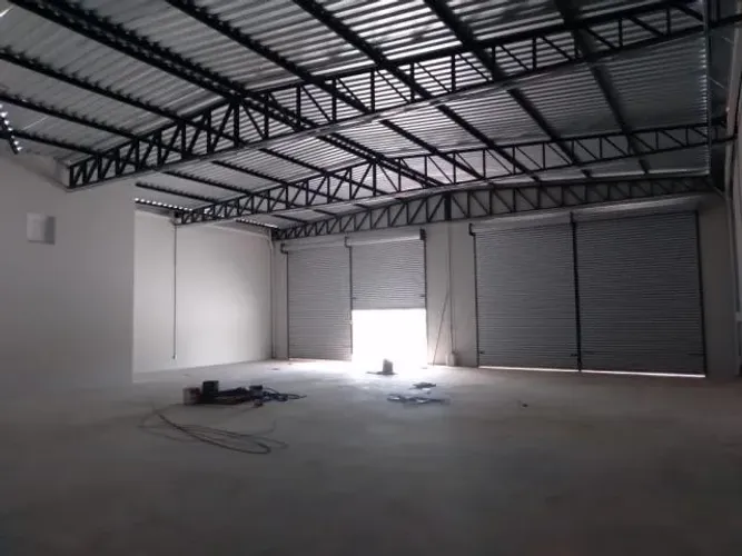 Galpão 230m² Av. V-06 Cidade Vera Cruz Aparecida de Goiânia