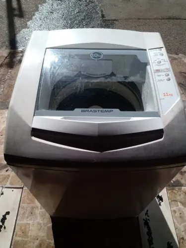 Vendo urgente máquina de lavar Brastemp de 11 kilos 
