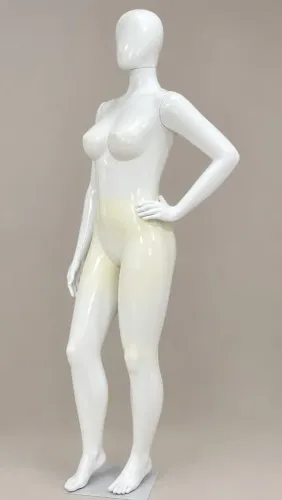 MANEQUIM PLUS SIZE POSE 