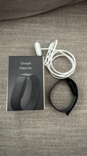 GOOGLE FITBIT AIR - R$1.300,00